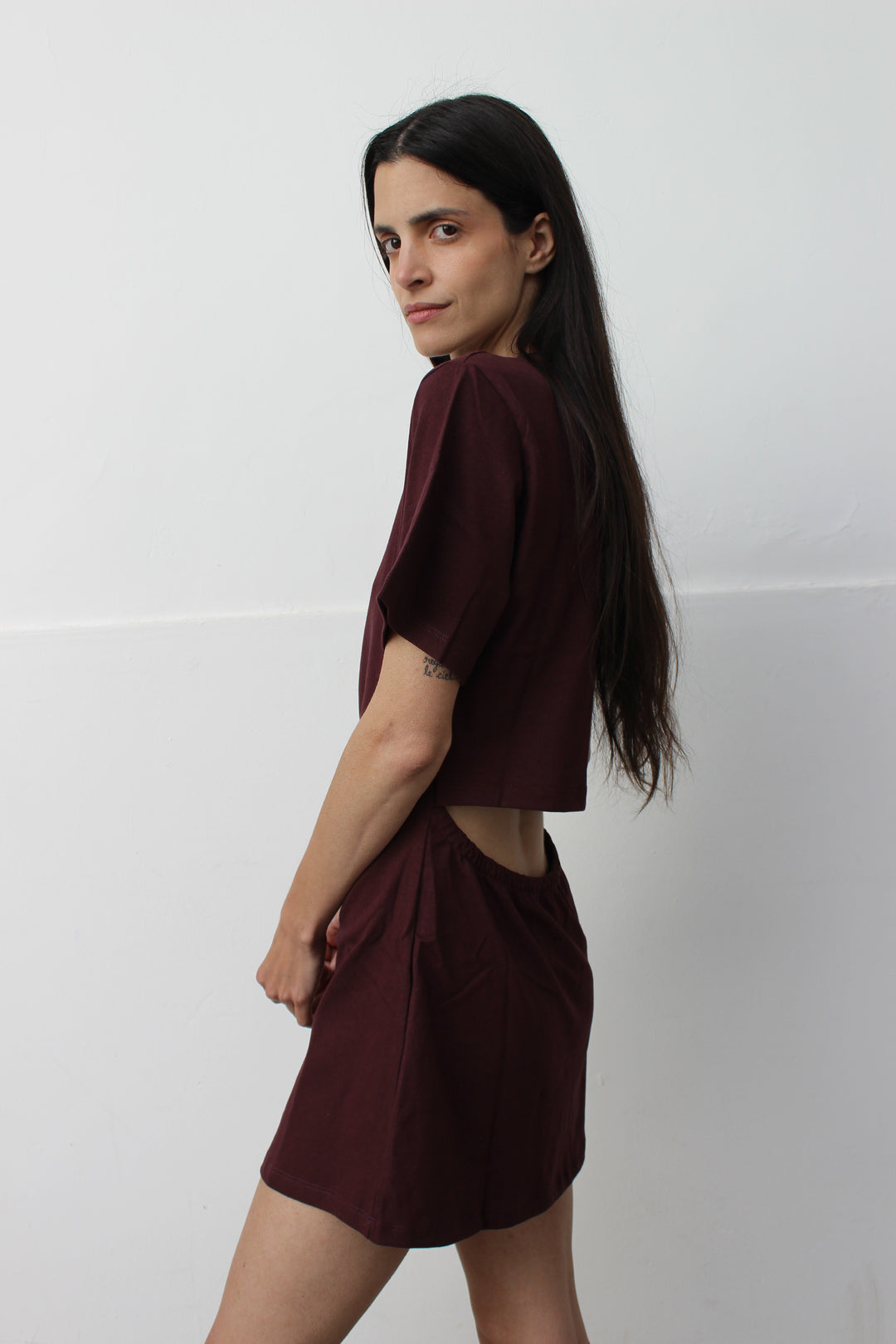 Vestido Caram Bordo