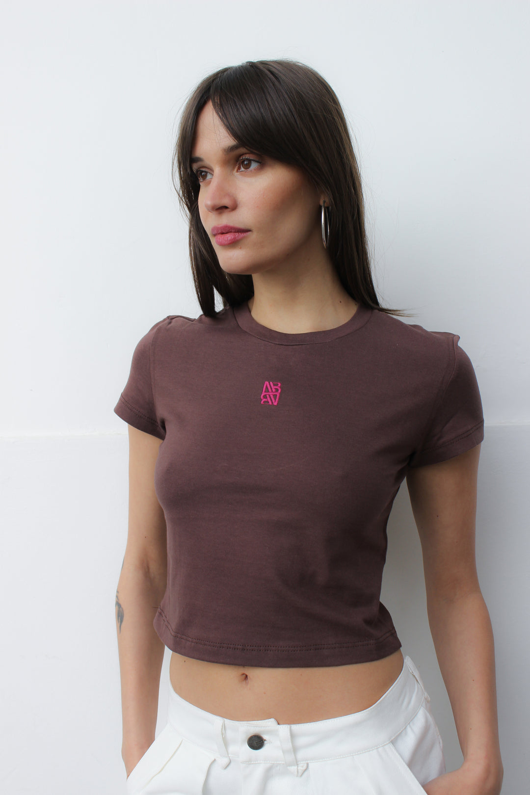 Remera Deza Marrón