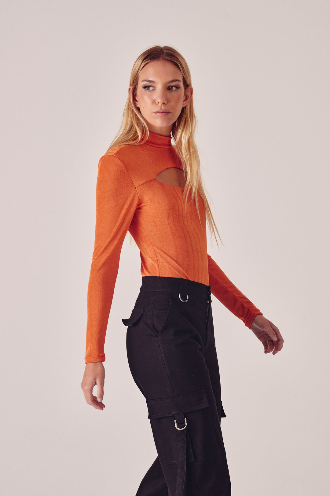 Top Studio Naranja