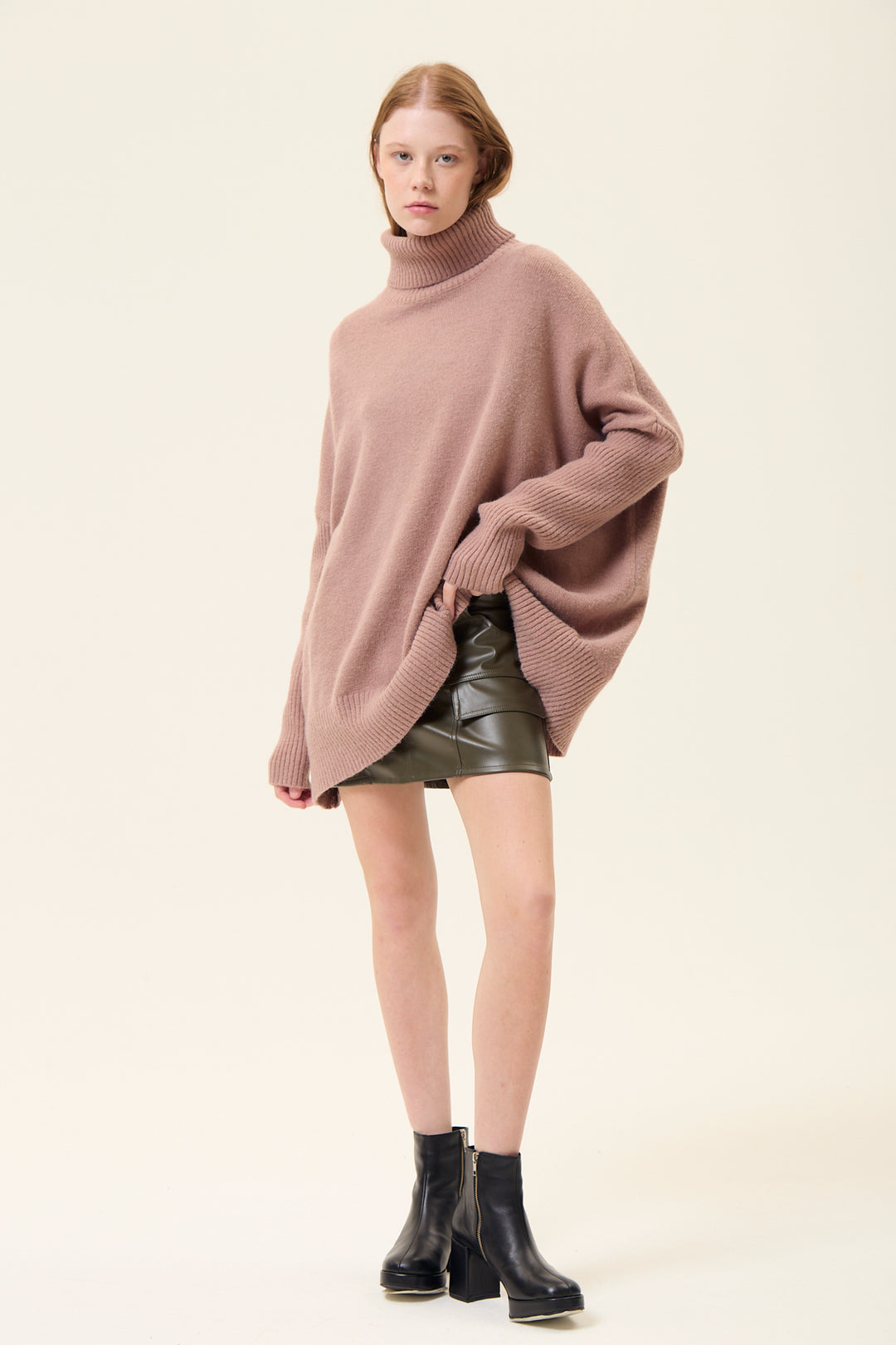 Sweater Horse Beige